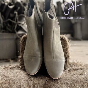 NWT TOMS Evelyn boot size 9.5